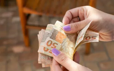 Gestão Coletiva de Direito Autoral Critérios de Cobrança e Distribuição